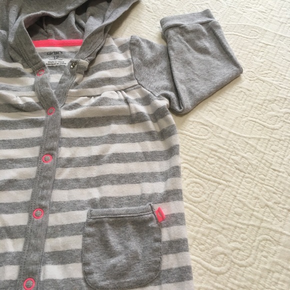 12m (4/$20) Hooded Romper by Carter’s - Picture 6 of 10